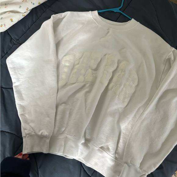 The Bar Crewneck - Picture 3 of 11